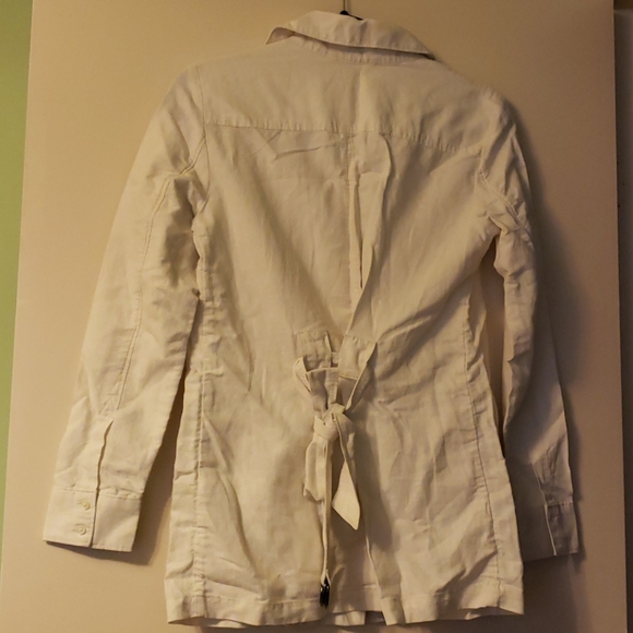 Banana Republic - Cream Lightweight Linen Trench - Picture 2 of 6
